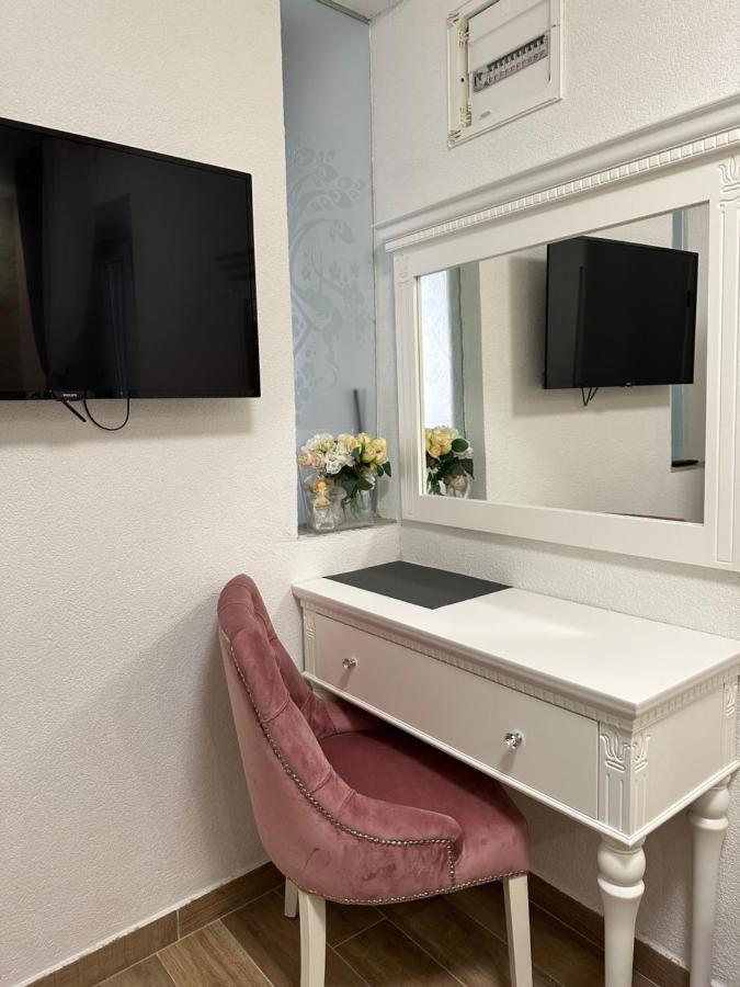 Cherry Luxury Apartment กอร์จูลา ภายนอก รูปภาพ
